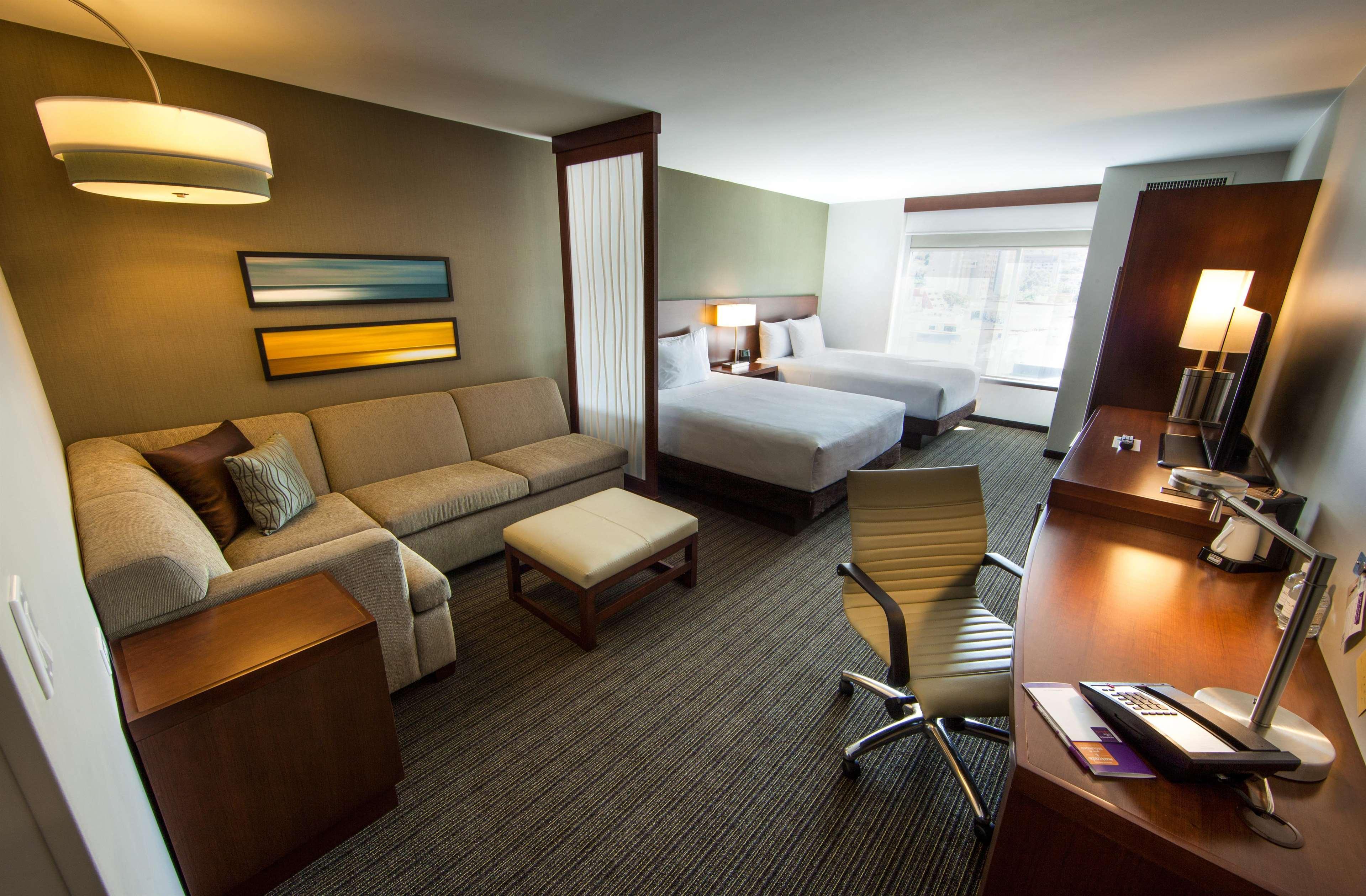Hyatt Place Tijuana Exteriör bild