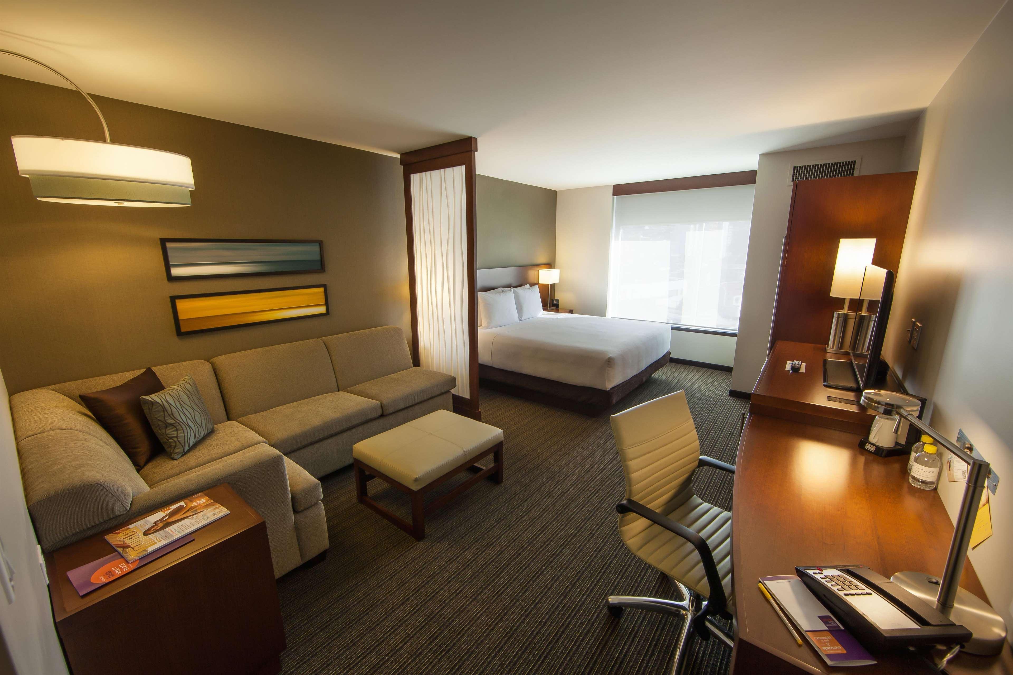 Hyatt Place Tijuana Exteriör bild