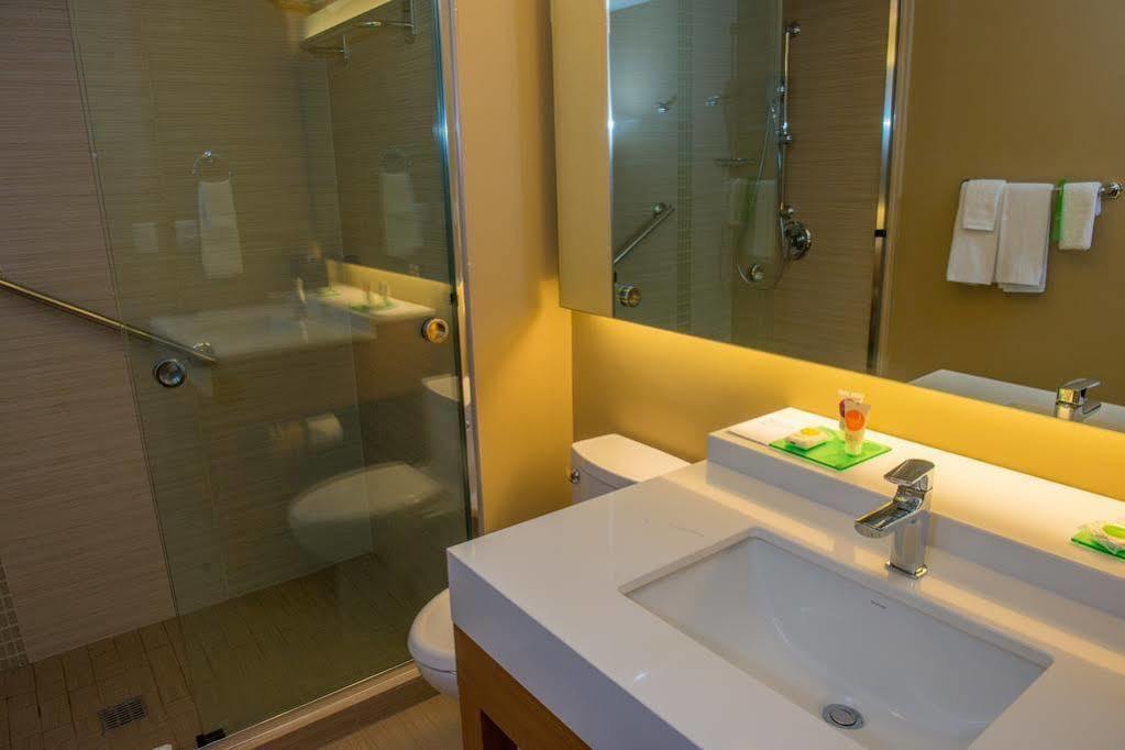 Hyatt Place Tijuana Exteriör bild